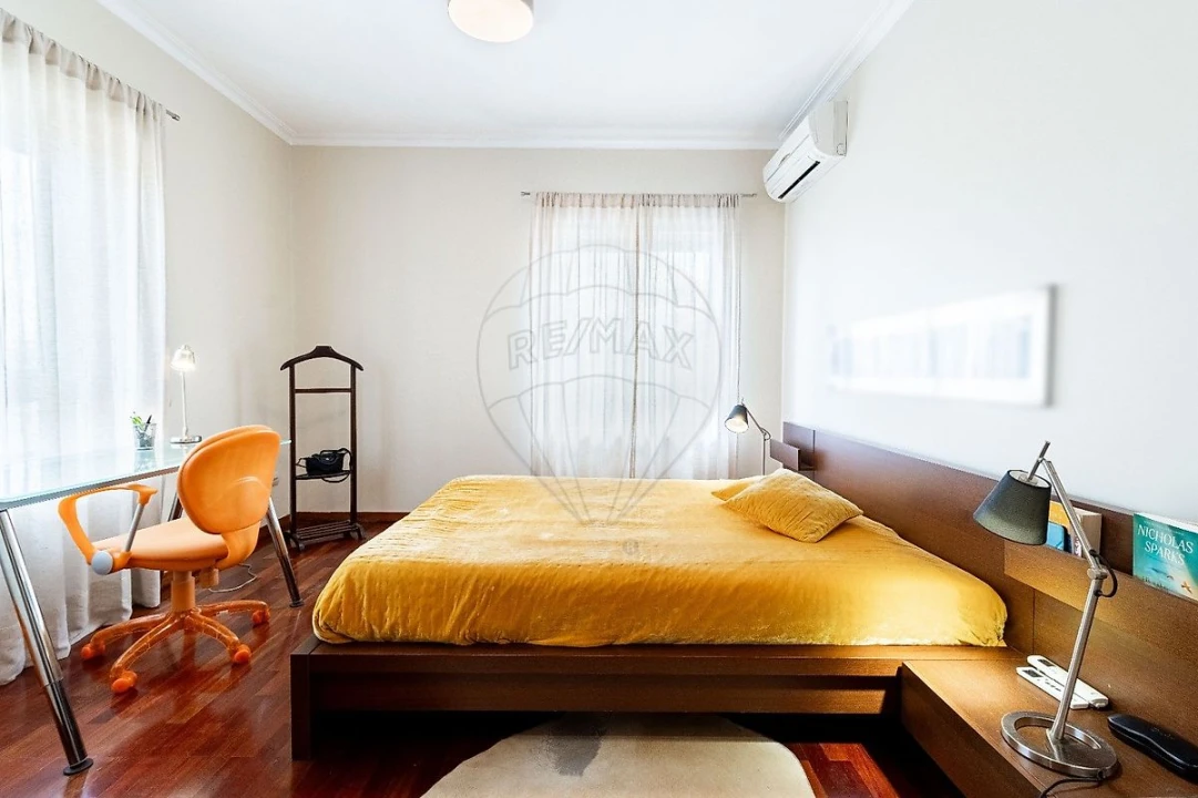 Apartamento T4 para Venda em São João da Madeira Foto 3