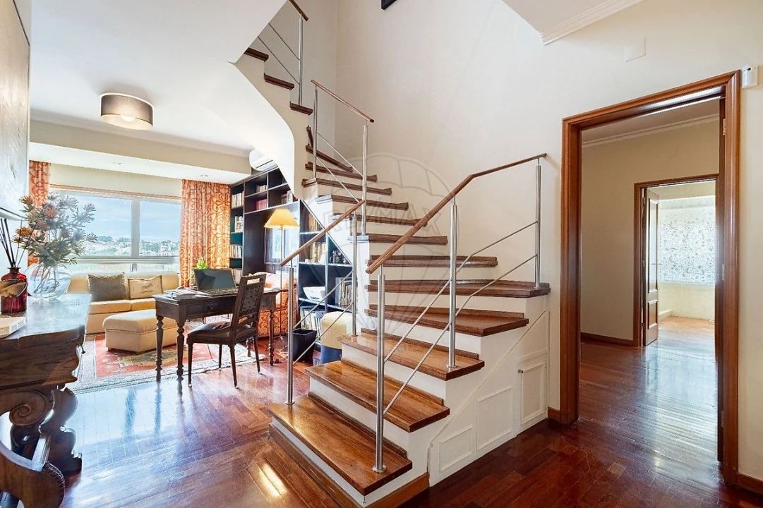 Apartamento T4 para Venda em São João da Madeira Foto 38