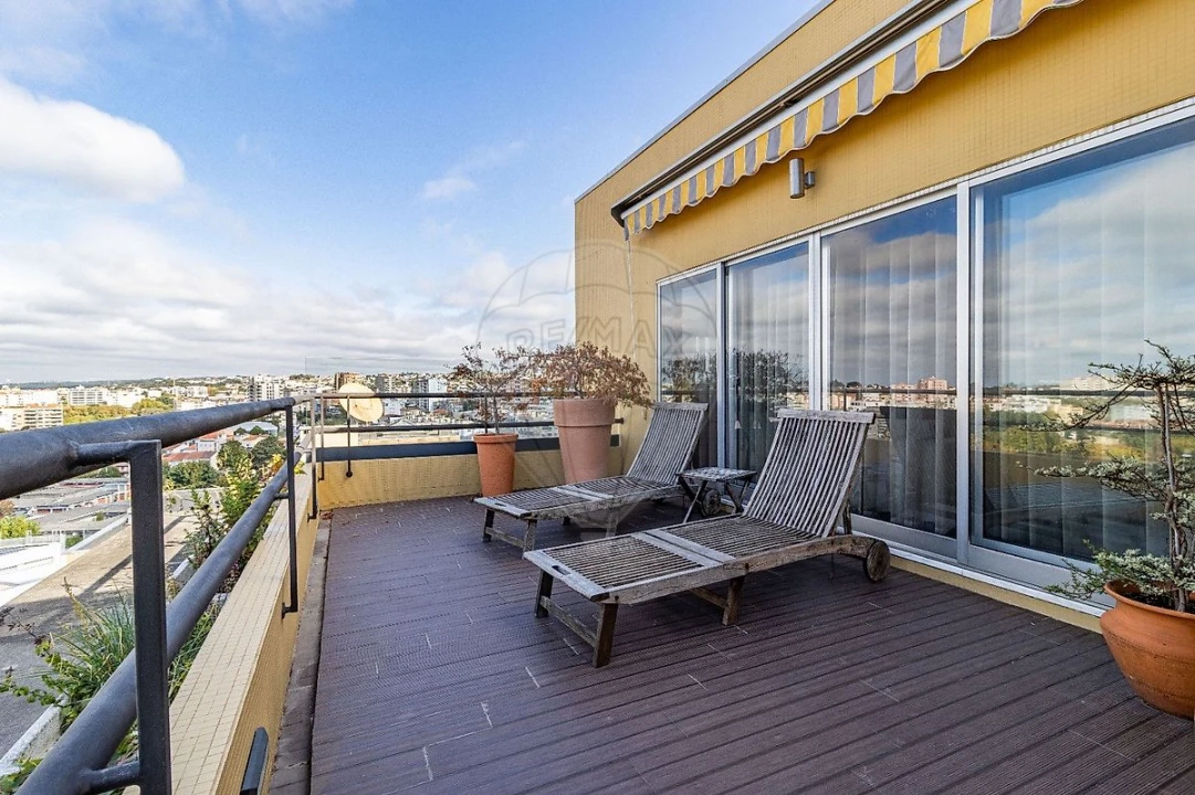 Apartamento T4 para Venda em São João da Madeira Foto 23