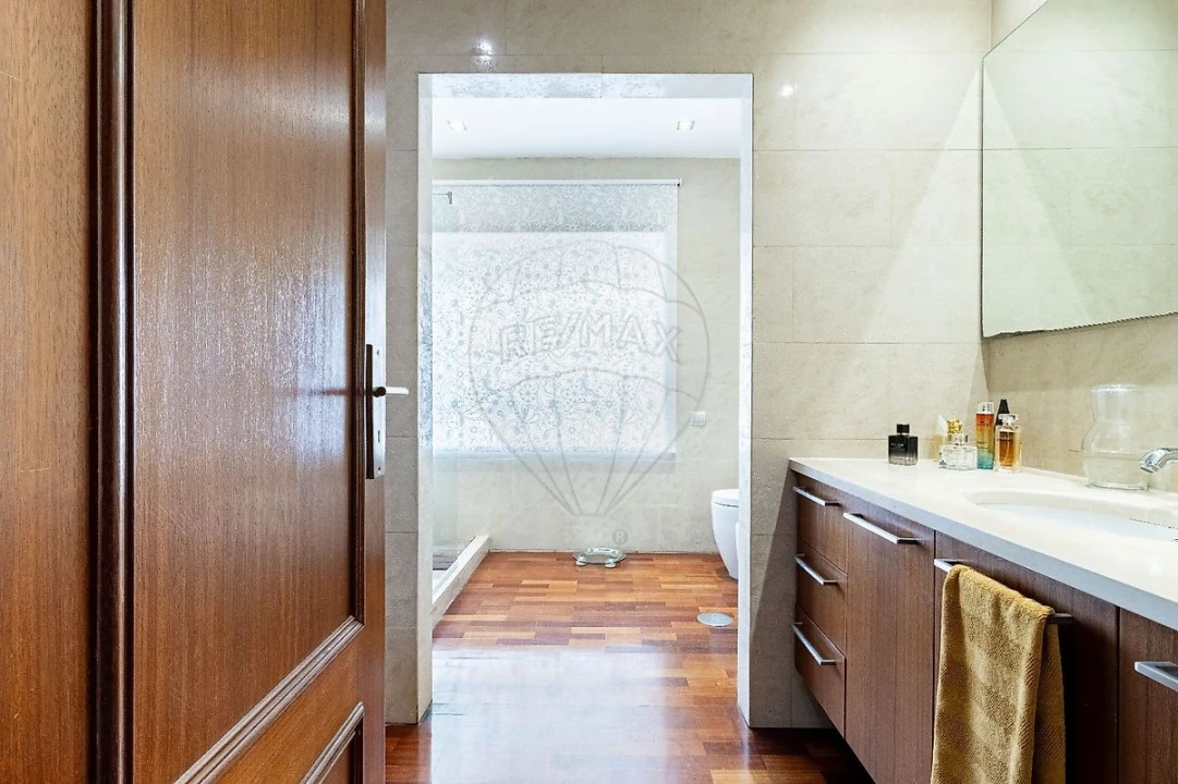 Apartamento T4 para Venda em São João da Madeira Foto 11