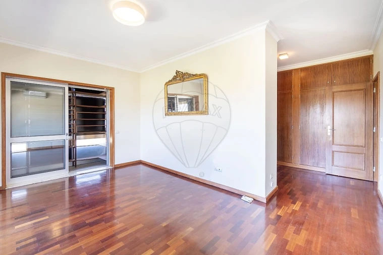 Apartamento T4 para Venda em São João da Madeira Foto 31