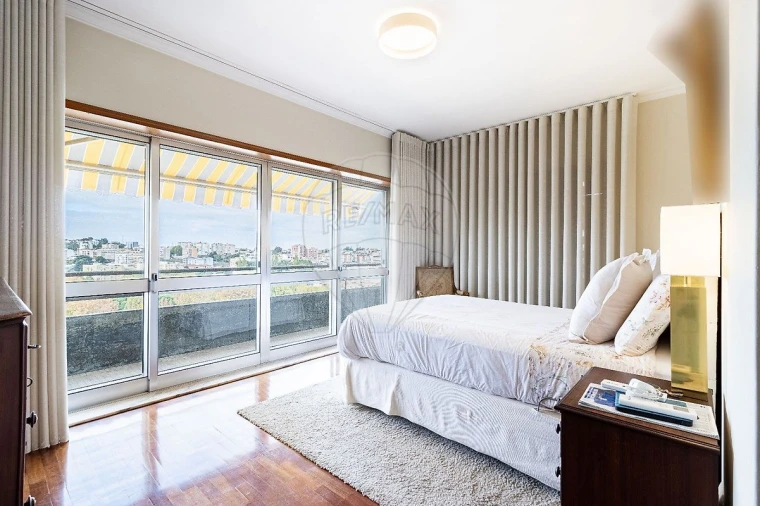 Apartamento T4 para Venda em São João da Madeira Foto 7