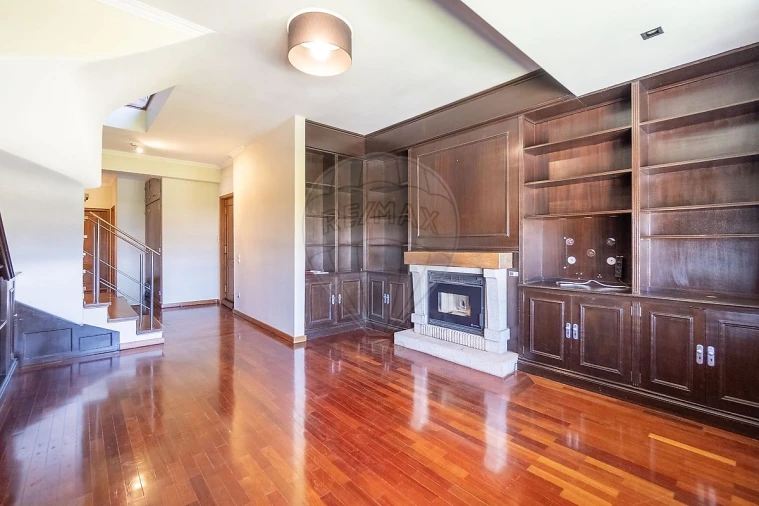 Apartamento T4 para Venda em São João da Madeira Foto 27