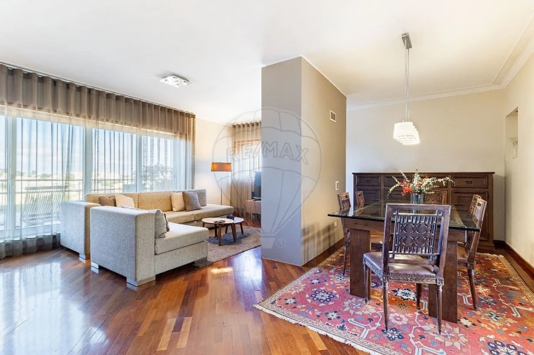 Apartamento T4 para Venda em São João da Madeira Foto 25