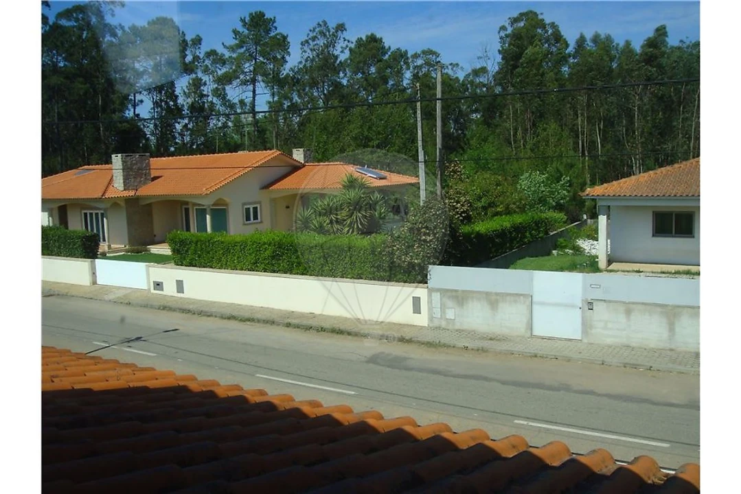 Moradia T4 para Venda em Loureiro Foto 18