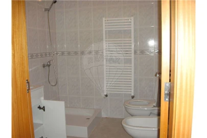 Moradia T4 para Venda em Loureiro