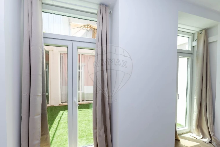 Apartamento T2 para Venda em Bonfim Foto 10