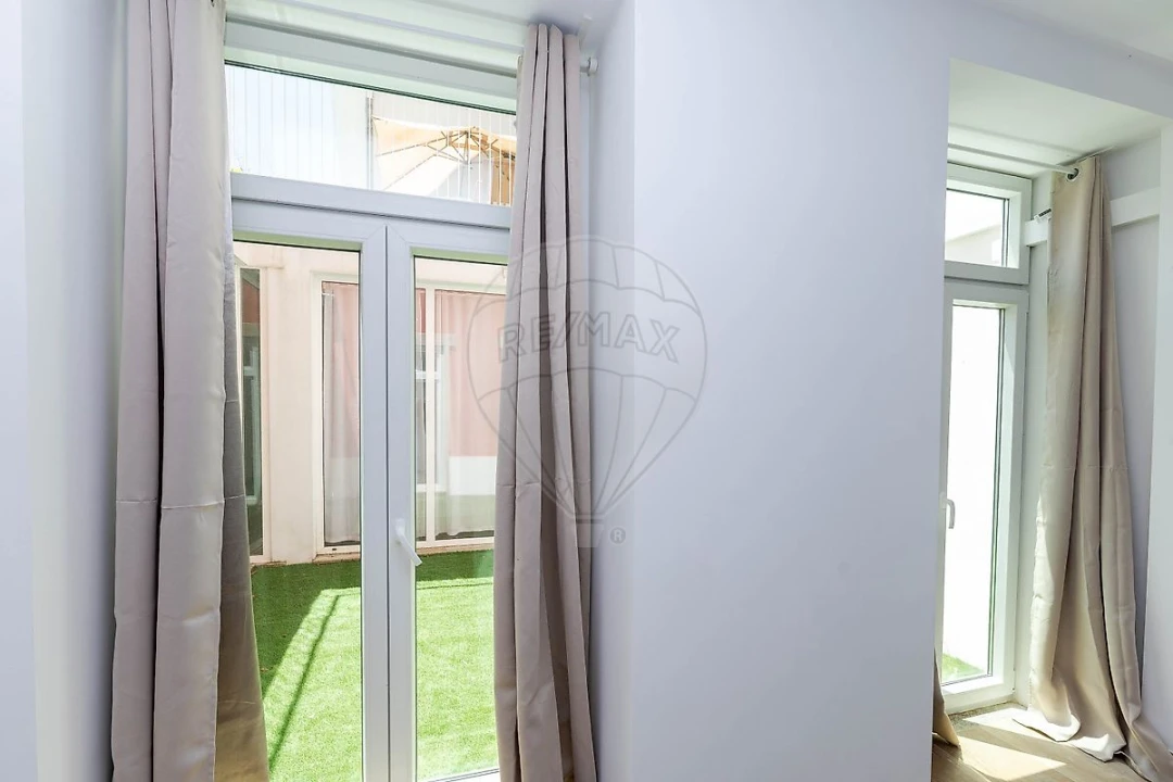 Apartamento T2 para Venda em Bonfim Foto 10