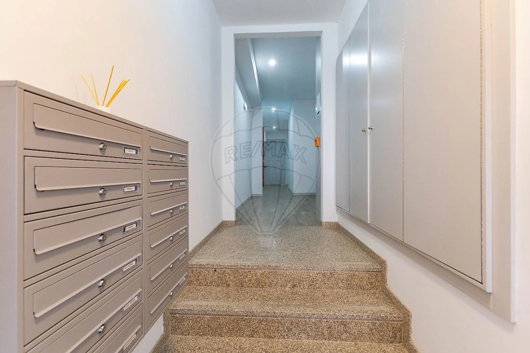 Apartamento T2 para Venda em Bonfim Foto 2