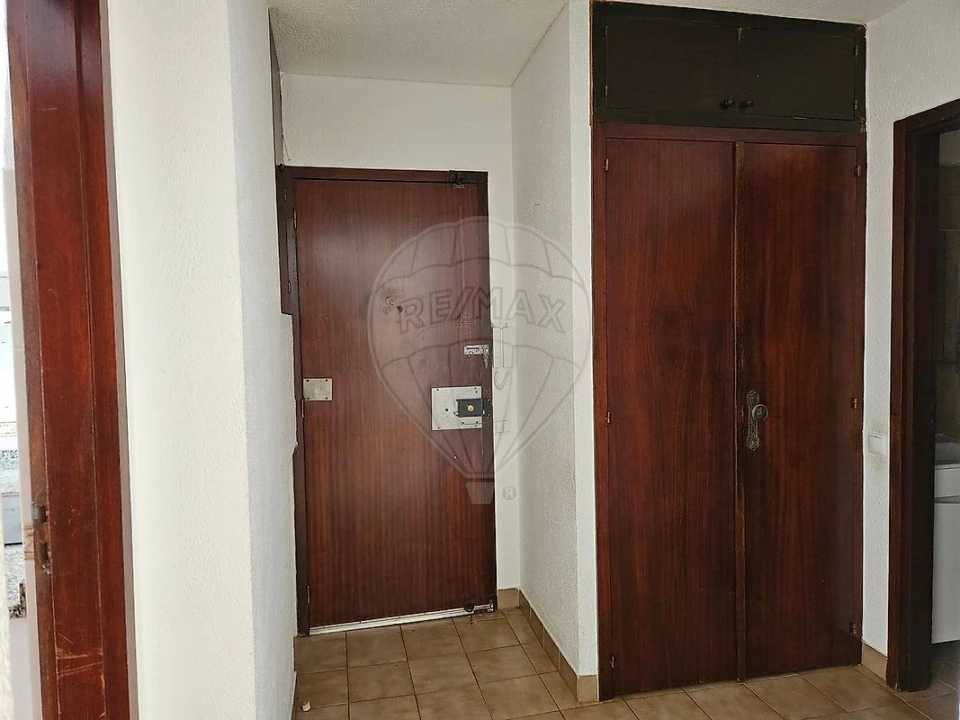 Apartamento T2 para Venda em Corroios Foto 1