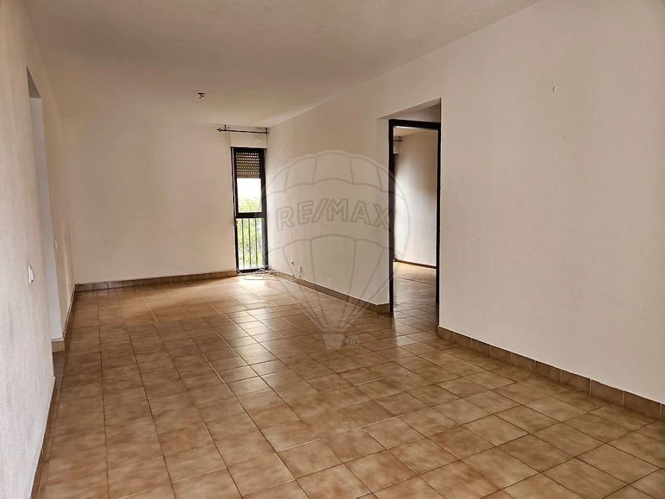Apartamento T2 para Venda em Corroios Foto 5