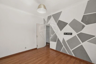 Apartamento T2 para Venda em Baixa da Banheira e Vale da Amoreira