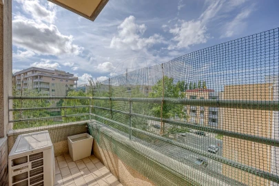 Apartamento T3 para Venda em Cidade da Maia