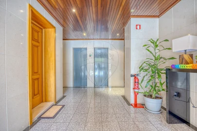Apartamento T3 para Venda em Cidade da Maia