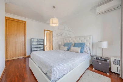 Apartamento T3 para Venda em Cidade da Maia