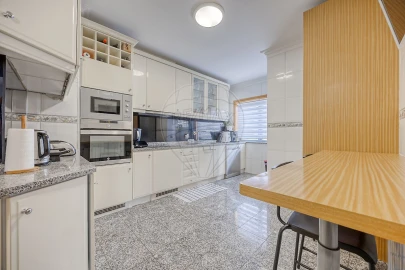 Apartamento T3 para Venda em Cidade da Maia