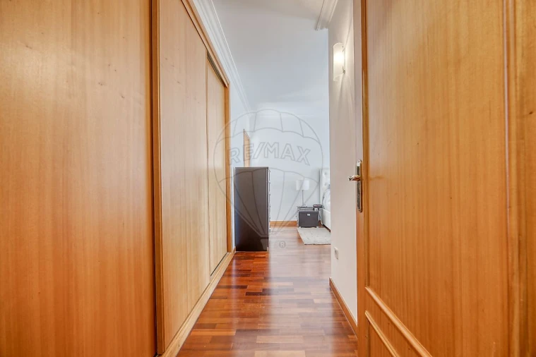 Apartamento T3 para Venda em Cidade da Maia Foto 9