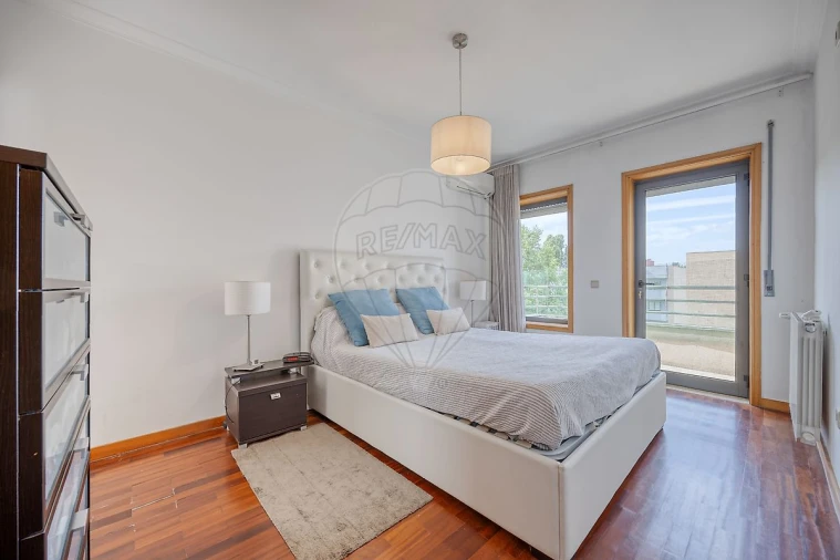 Apartamento T3 para Venda em Cidade da Maia Foto 11