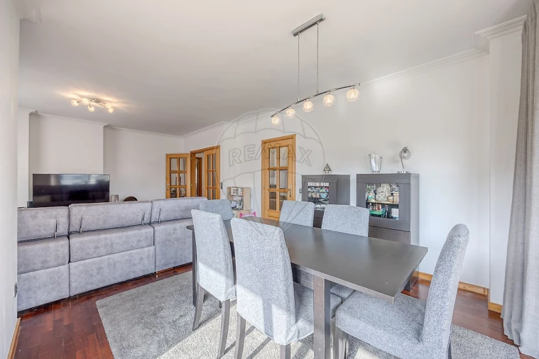 Apartamento T3 para Venda em Cidade da Maia Foto 26