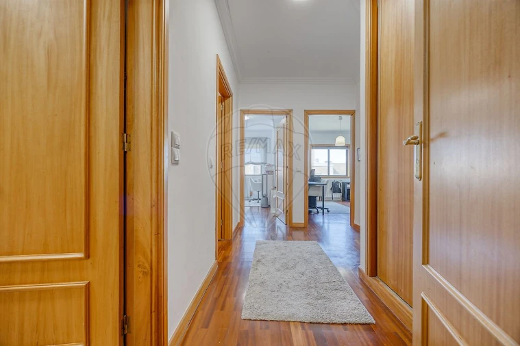 Apartamento T3 para Venda em Cidade da Maia Foto 17