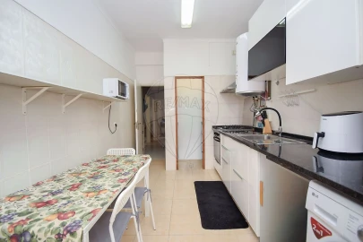 Apartamento T2 para Venda em Rio de Mouro