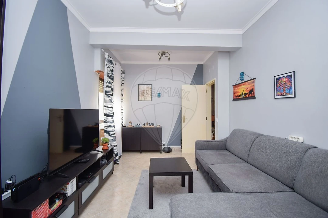 Apartamento T2 para Venda em Rio de Mouro Foto 6