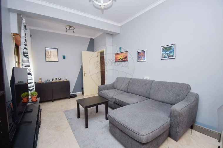 Apartamento T2 para Venda em Rio de Mouro Foto 8