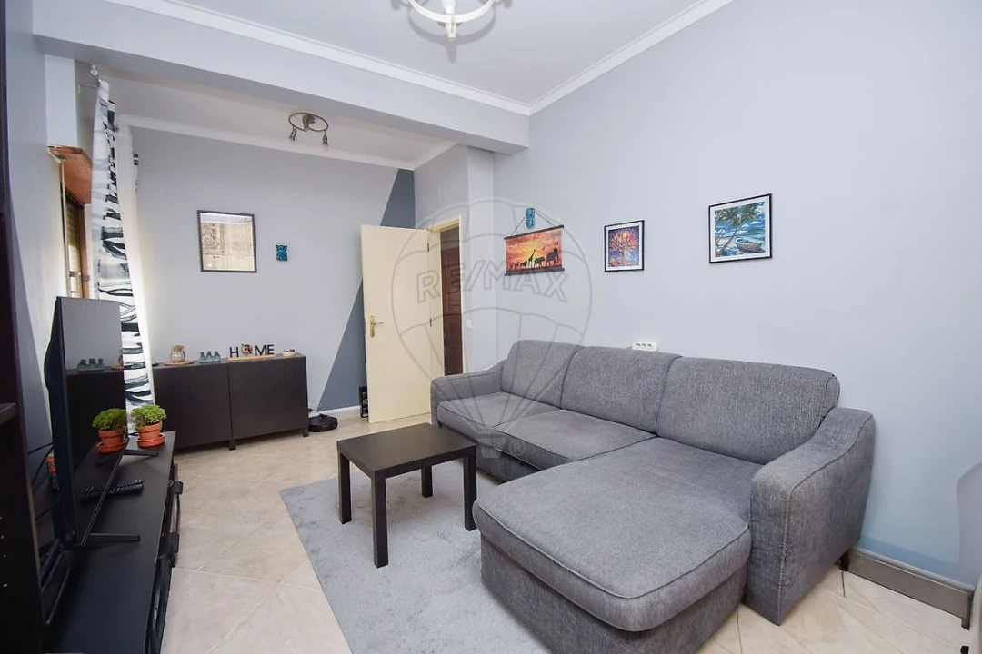 Apartamento T2 para Venda em Rio de Mouro Foto 8