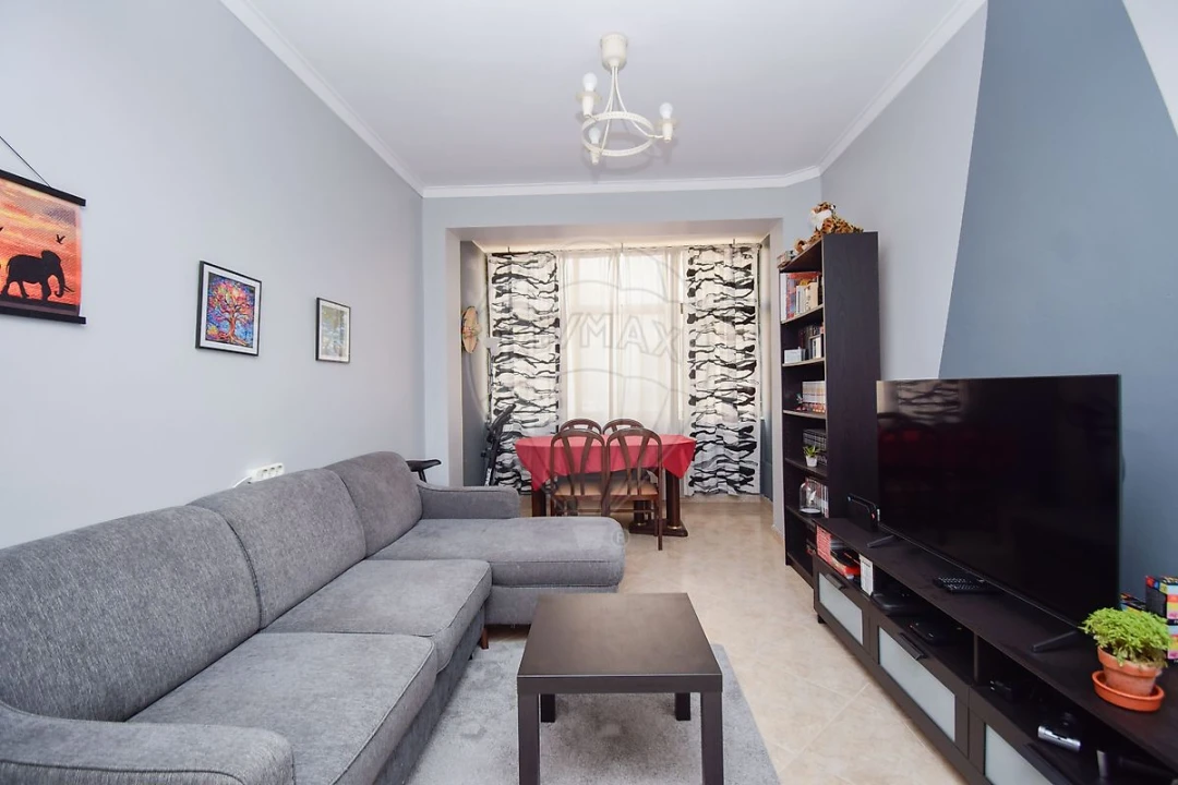 Apartamento T2 para Venda em Rio de Mouro Foto 9