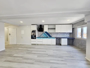 Apartamento T4 para Venda em Amora