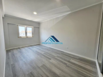 Apartamento T4 para Venda em Amora