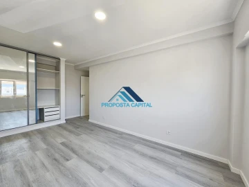 Apartamento T4 para Venda em Amora