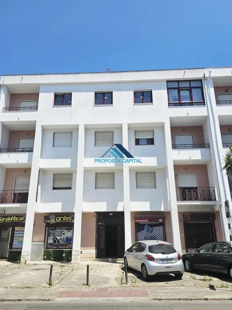 Apartamento T4 para Venda em Amora