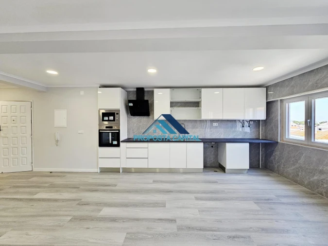 Apartamento T4 para Venda em Amora Foto 13