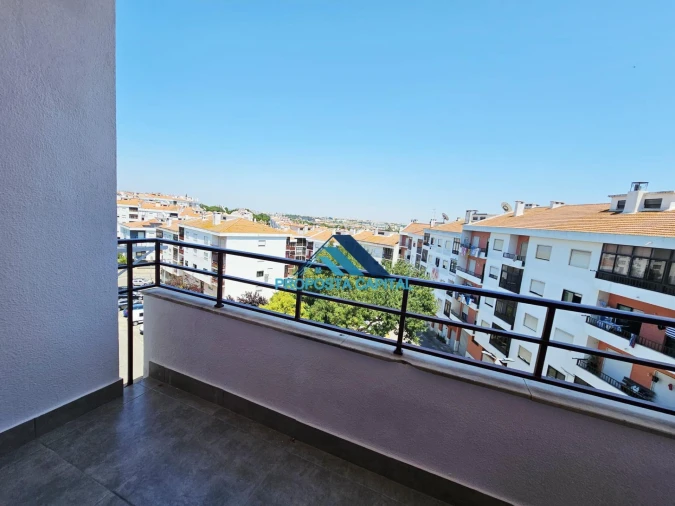 Apartamento T4 para Venda em Amora Foto 17
