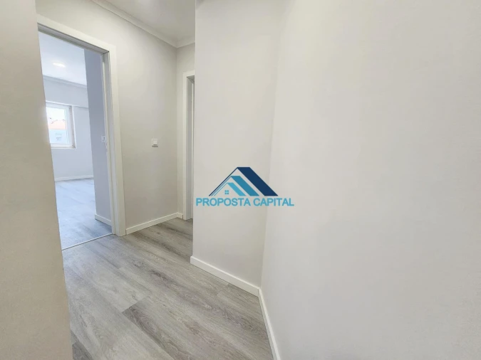 Apartamento T4 para Venda em Amora Foto 21