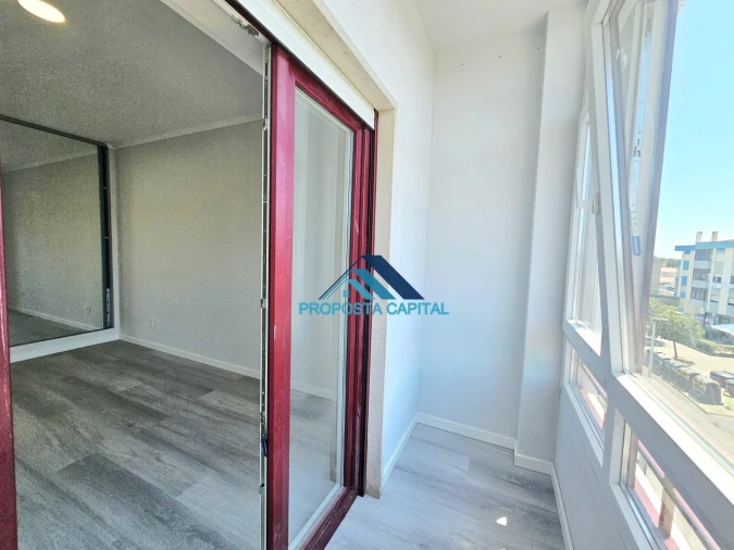 Apartamento T4 para Venda em Amora Foto 34