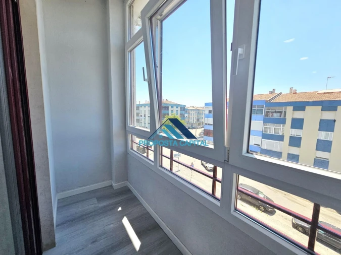 Apartamento T4 para Venda em Amora Foto 35
