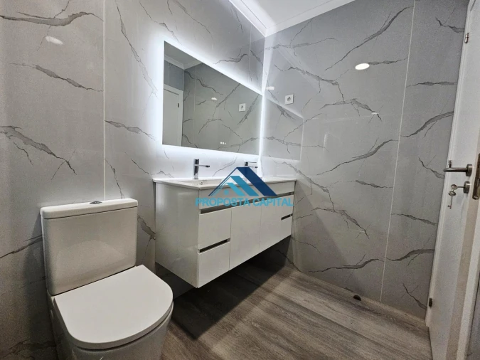 Apartamento T4 para Venda em Amora Foto 39