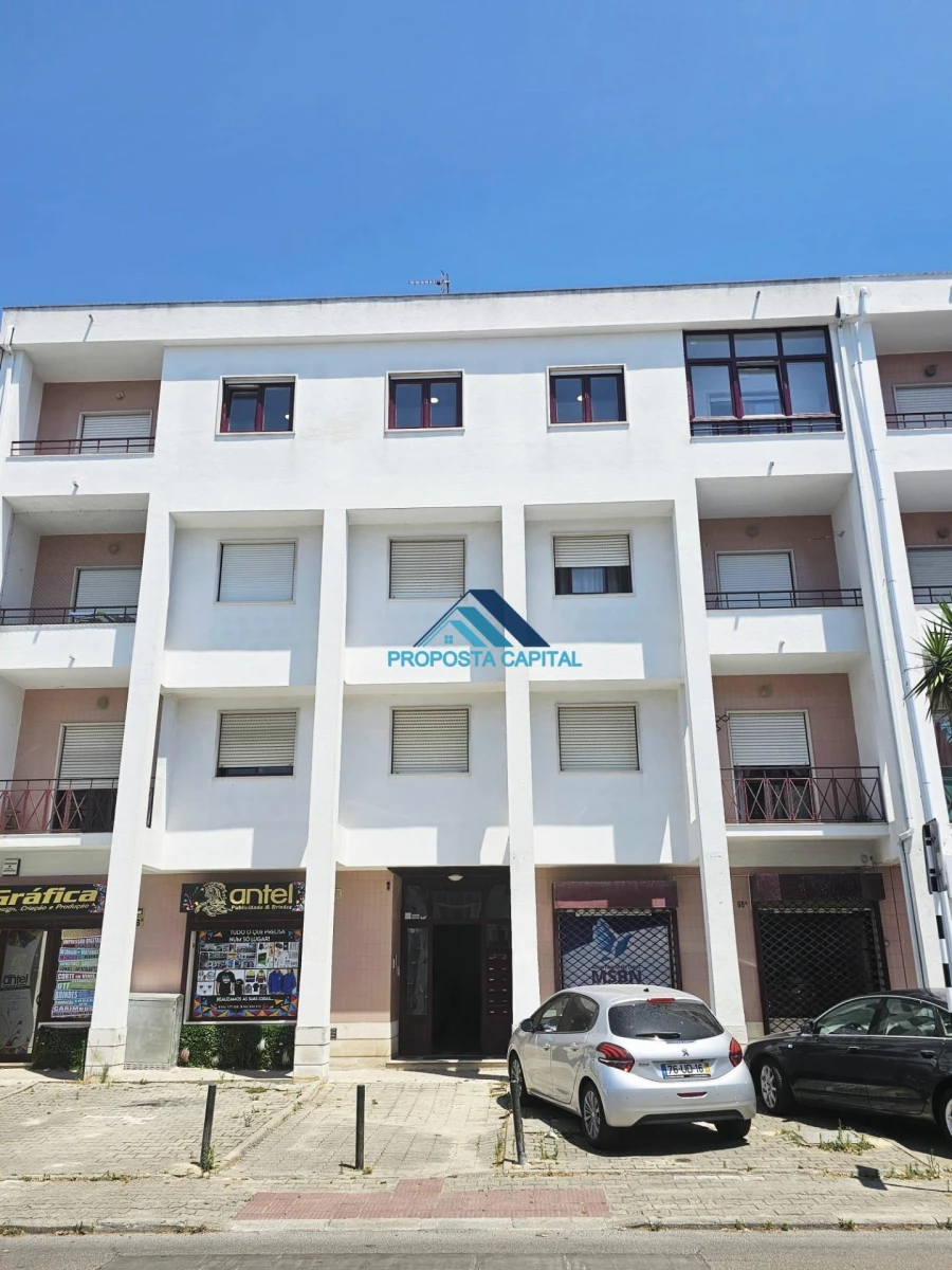 Apartamento T4 para Venda em Amora Foto 42