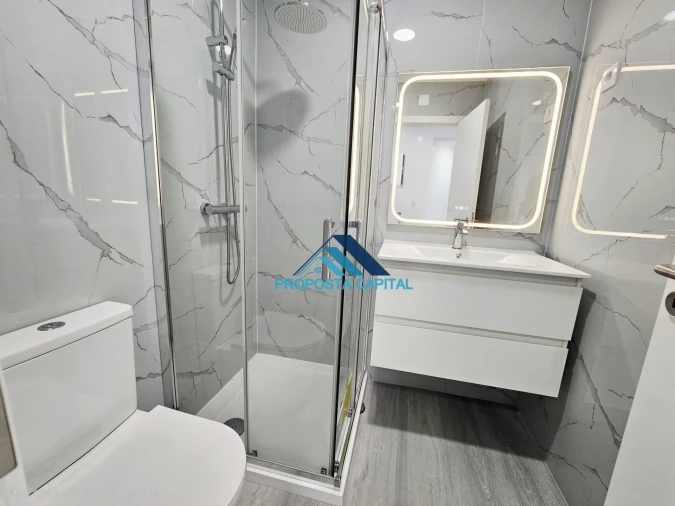 Apartamento T4 para Venda em Amora Foto 7