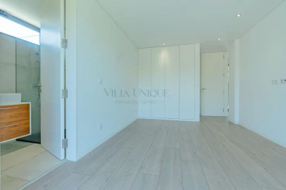 Moradia T4 para Venda em Macieira de Cambra