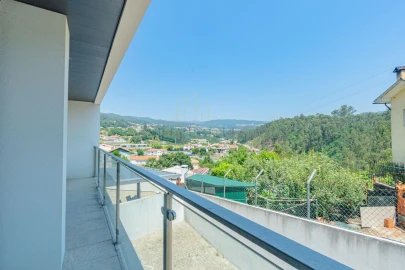 Moradia T4 para Venda em Macieira de Cambra