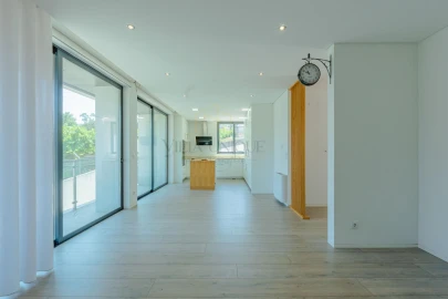 Moradia T4 para Venda em Macieira de Cambra