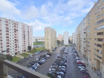 Apartamento T3 para Venda em Carregado e Cadafais
