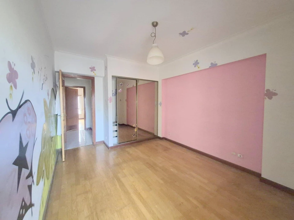 Apartamento T3 para Venda em Carregado e Cadafais Foto 15