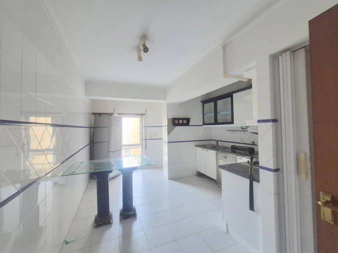 Apartamento T3 para Venda em Carregado e Cadafais Foto 2