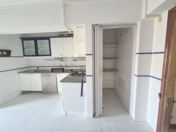 Apartamento T3 para Venda em Carregado e Cadafais Foto 3