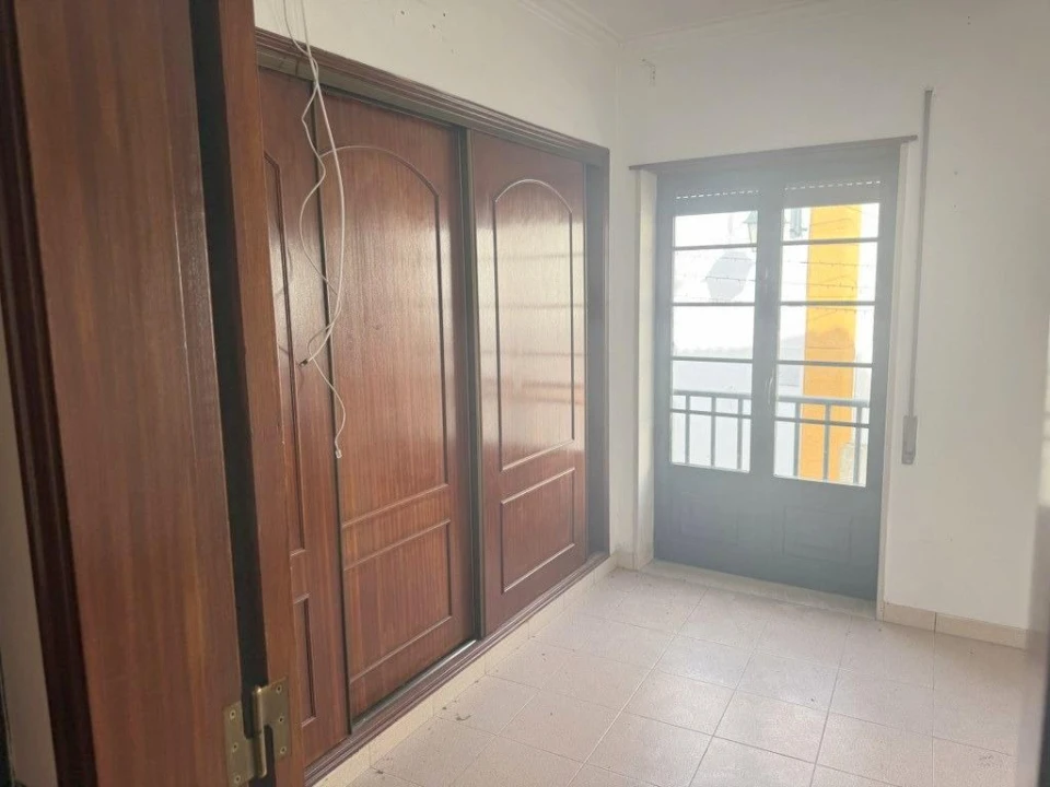Apartamento T2 para Venda em Arruda dos Vinhos Foto 13