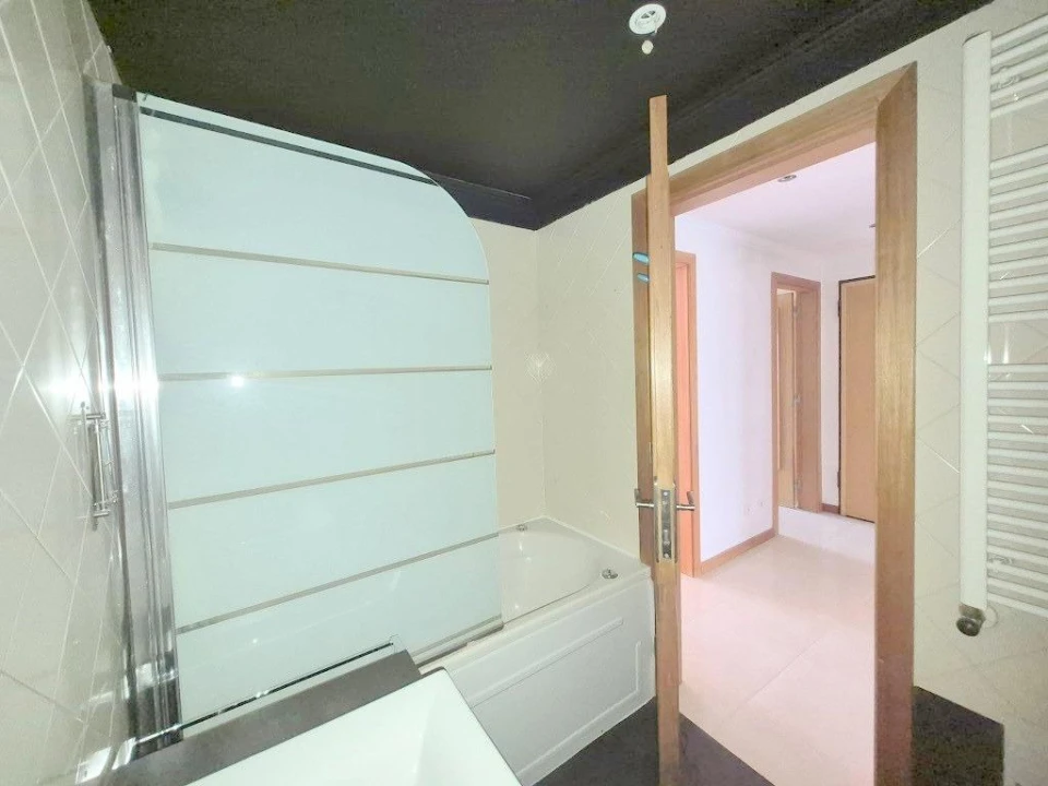 Apartamento T2 para Venda em Laranjeiro e Feijó Foto 18